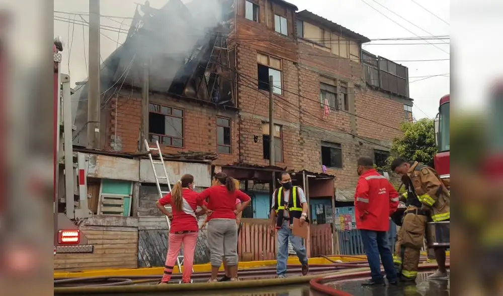 Incendio se produjo durante la mañana. Foto: Gianella Aguirre / URPI-LR Incendio se produjo durante la mañana. Foto: Gianella Aguirre / URPI-LR