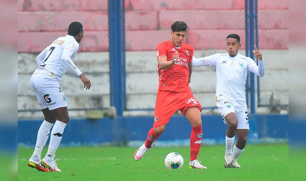 Riojas se quitó la camiseta de Cienciano y se pasó a Cusco FC. Foto: Liga 1