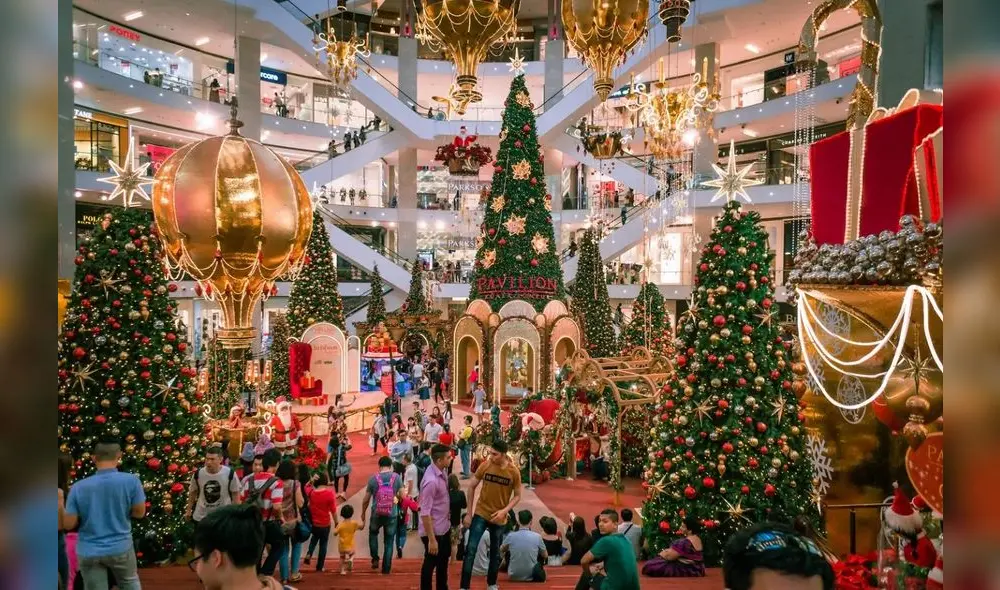 Durante las fiestas navideñas las ciudades se transforman por completo y sacan a relucir sus mejores galas y tradiciones. Foto: Flickr Durante las fiestas navideñas las ciudades se transforman por completo y sacan a relucir sus mejores galas y tradiciones. Foto: Flickr