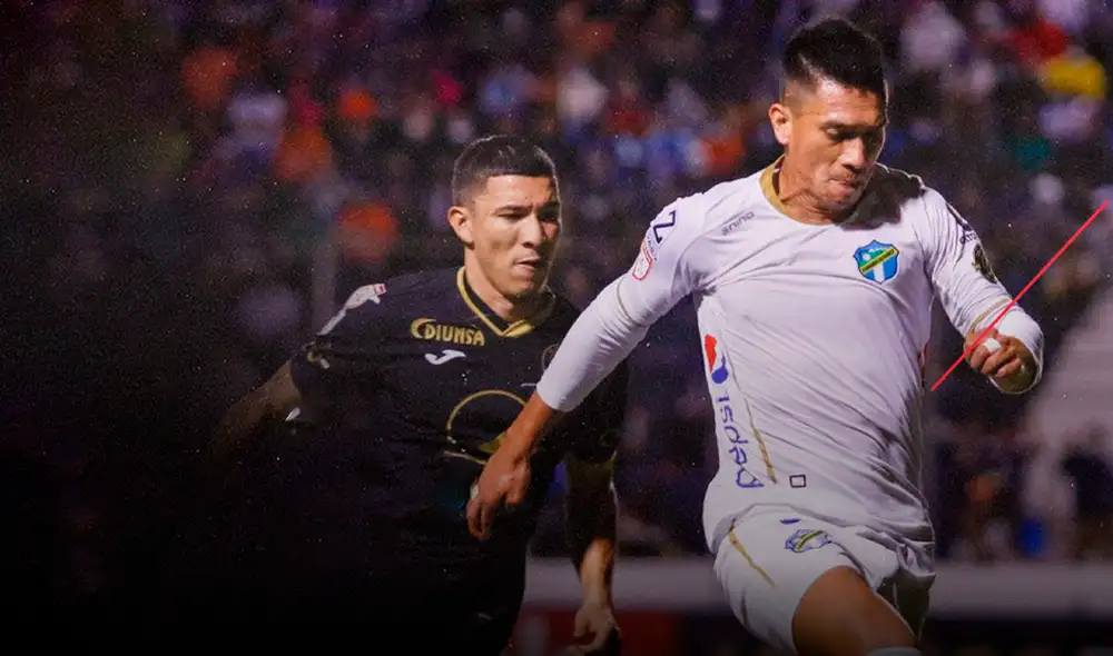 Comunicaciones y Motagua empataron 2-2 en el primer tiempo de la final. Foto: Concacaf