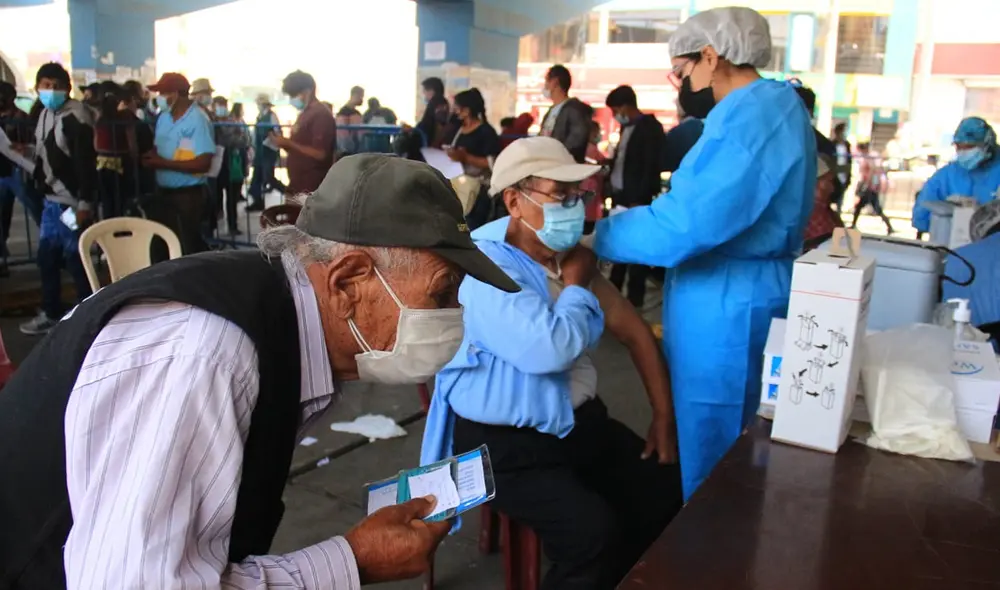 El incremento de la demanda se notó en el punto instalado en el Puesto de Auxilio Rápido de la plataforma Avelino Cáceres. Foto: Zintia Fernández/La República