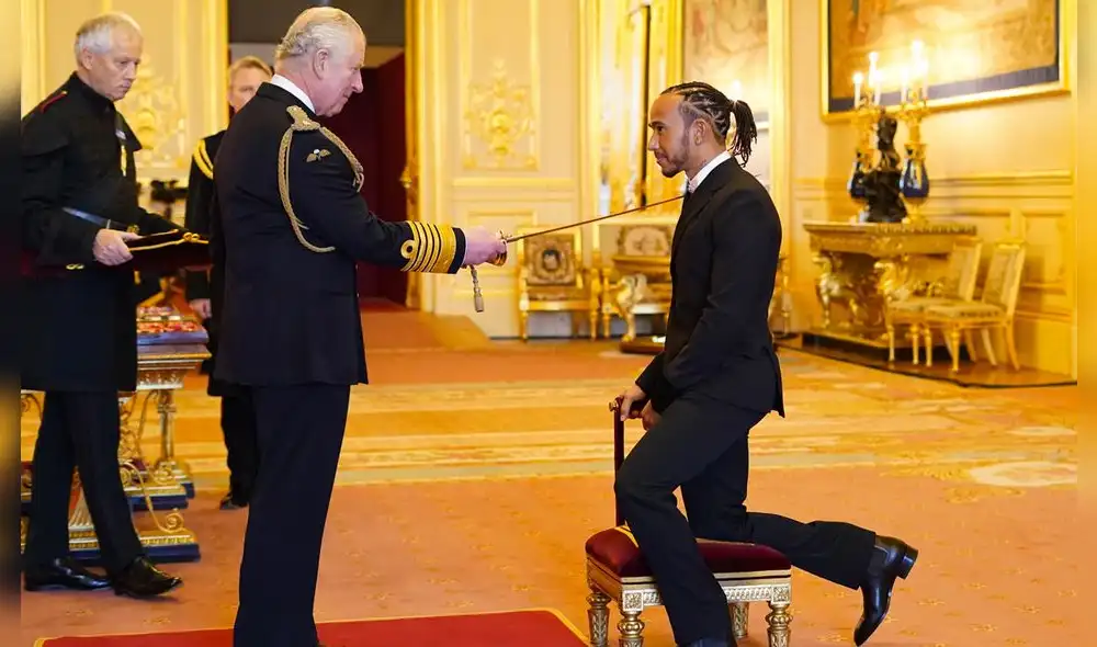 Lewis Hamilton cayó ante Max Verstappen en el GP de Abu Dhabi. Foto: Twitter The Royal Family Lewis Hamilton cayó ante Max Verstappen en el GP de Abu Dhabi. Foto: Twitter The Royal Family