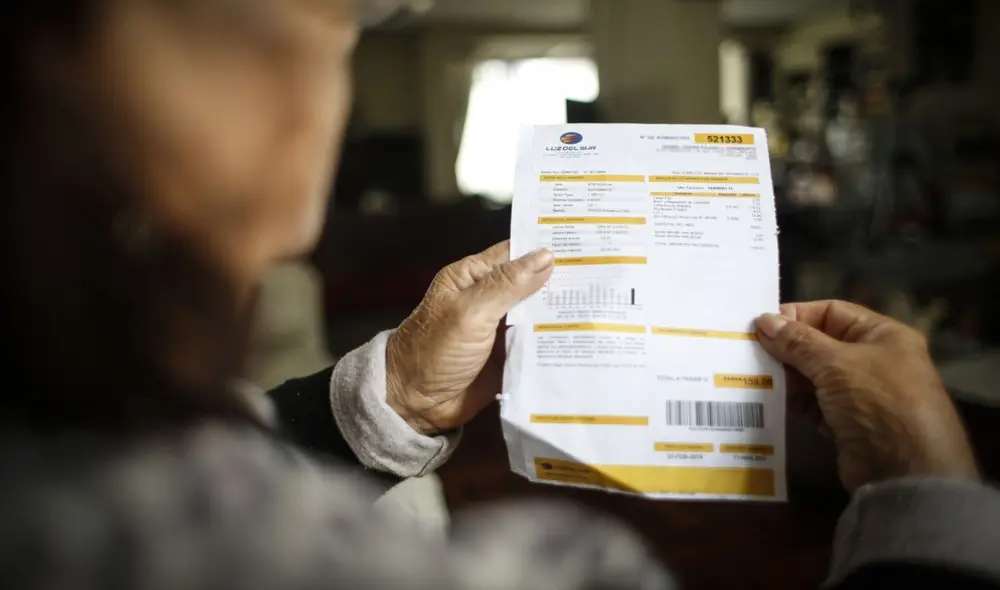 La propuesta busca ampliar la cobertura del Fondo de Inclusión Social Eléctrico. Foto: Andina