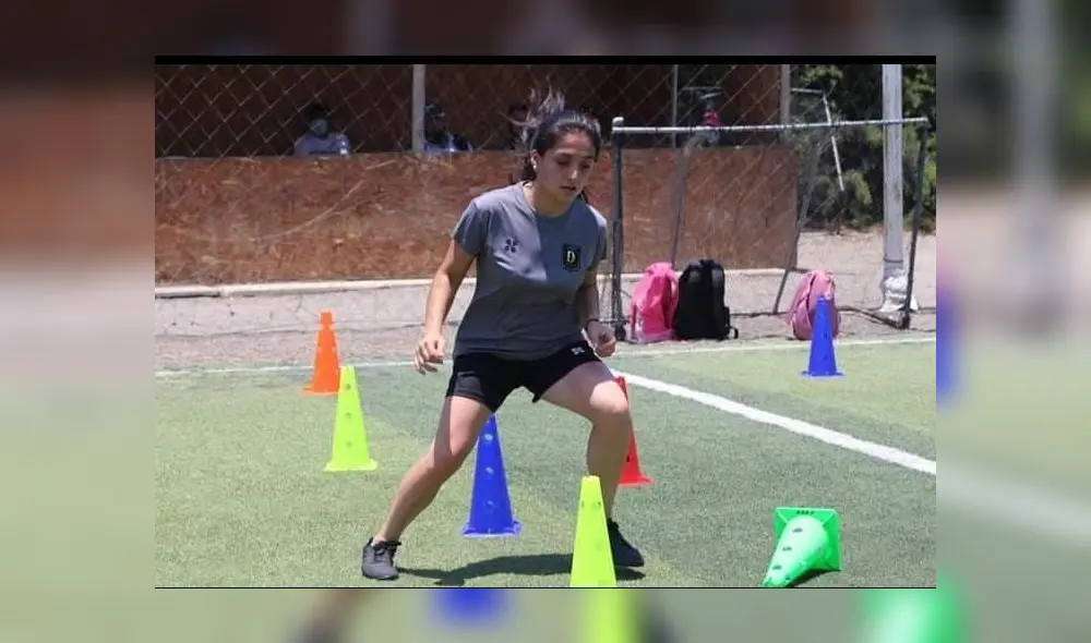 Kathia Barturén durante los entrenamientos de su equipo. Foto: Doradas F.C. Kathia Barturén durante los entrenamientos de su equipo. Foto: Doradas F.C.