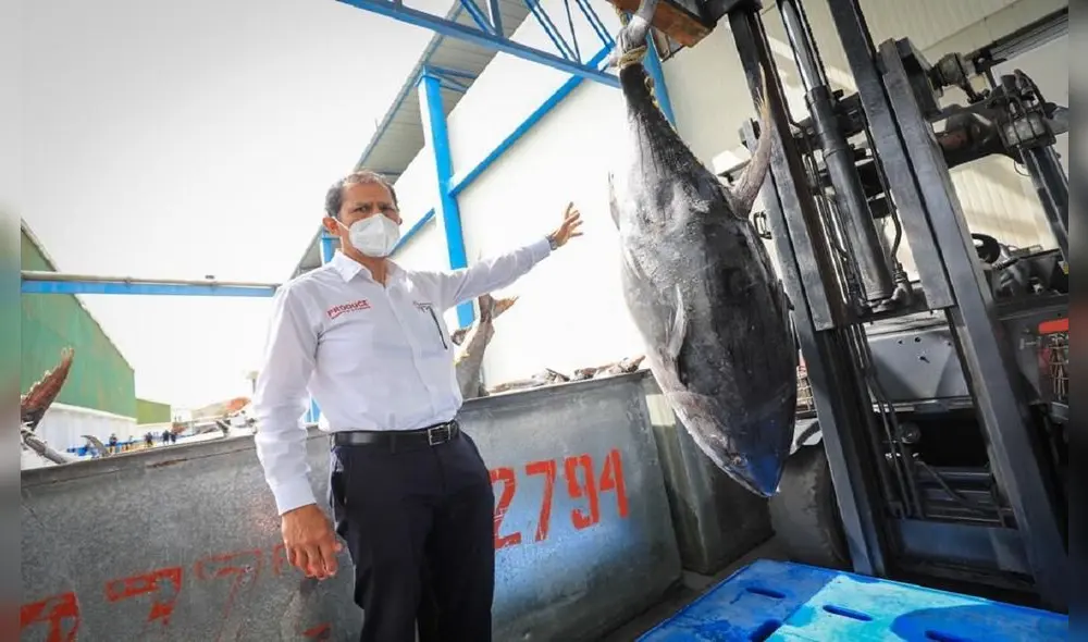 Ministro visita obra en la provincia de Paita. Foto: Produce Ministro visita obra en la provincia de Paita. Foto: Produce