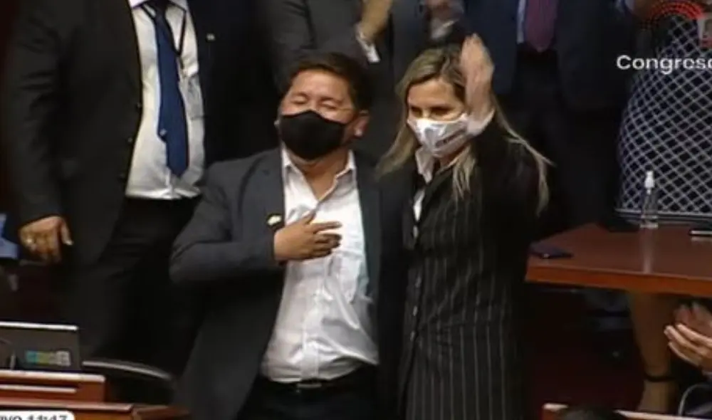 El ex titular del gabinete ministerial saludó que no procediera la censura contra María del Carmen Alva. Foto: captura de Congreso TV