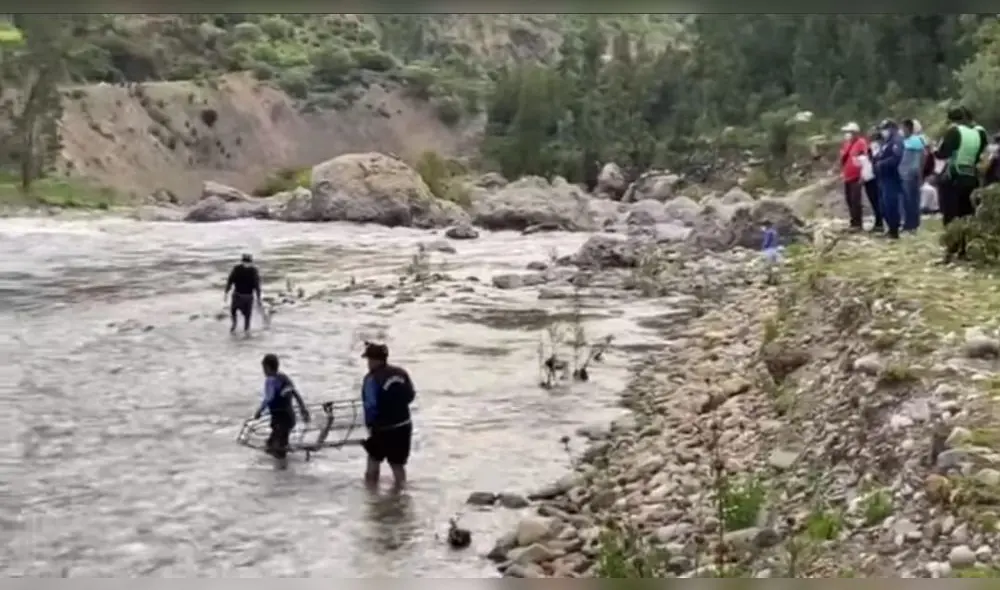 Momento del rescate. Foto: Central De Noticias Ancash Momento del rescate. Foto: Central De Noticias Ancash