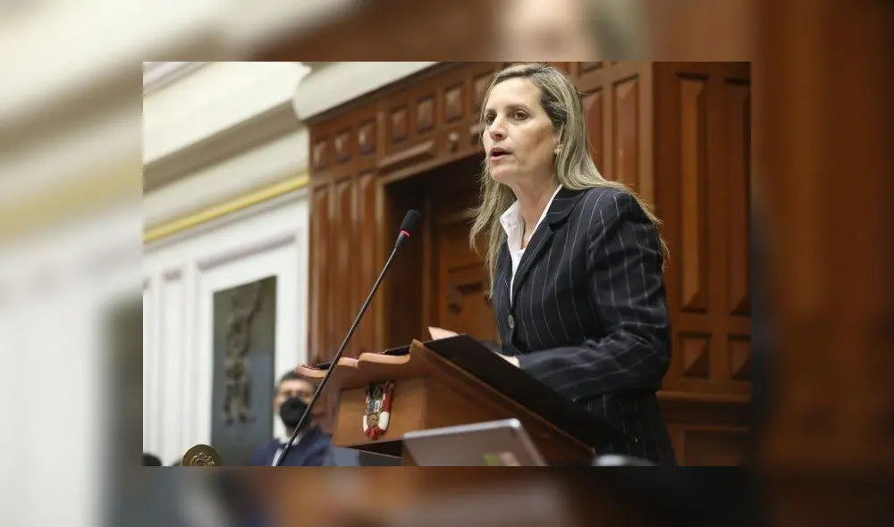 María del Carmen Alva