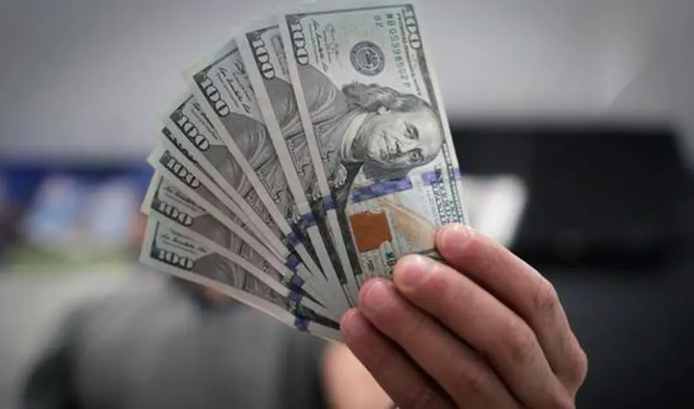 El precio del dólar BCV es la tasa oficial autorizada por el régimen de Nicolás Maduro para contrarrestar el mercado paralelo. Foto: EFE El precio del dólar BCV es la tasa oficial autorizada por el régimen de Nicolás Maduro para contrarrestar el mercado paralelo. Foto: EFE