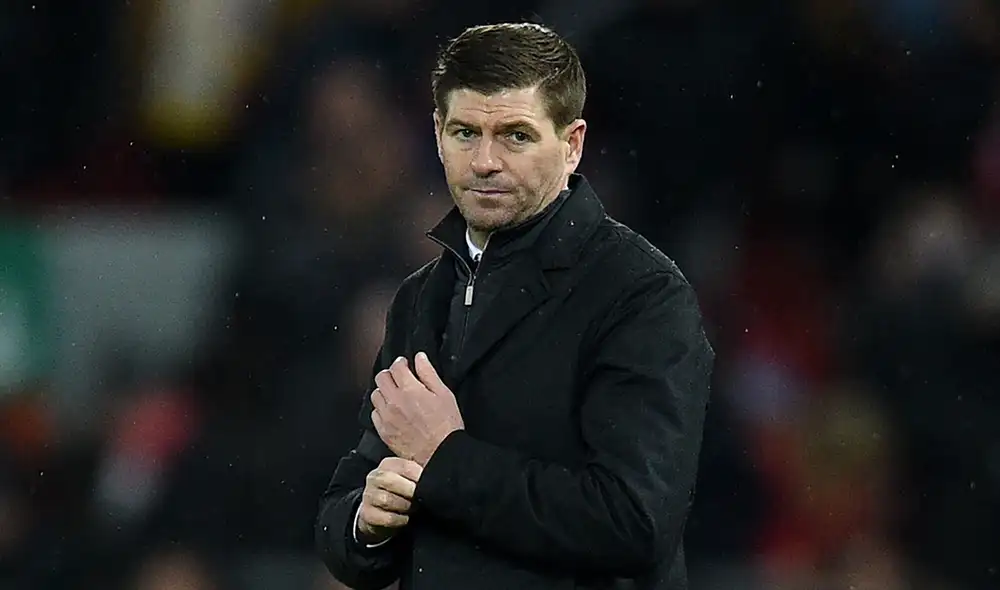 Steven Gerrard tiene 41 años y se desempeñaba en la posición de mediocampista cuando era futbolista. Foto: AFP Steven Gerrard tiene 41 años y se desempeñaba en la posición de mediocampista cuando era futbolista. Foto: AFP