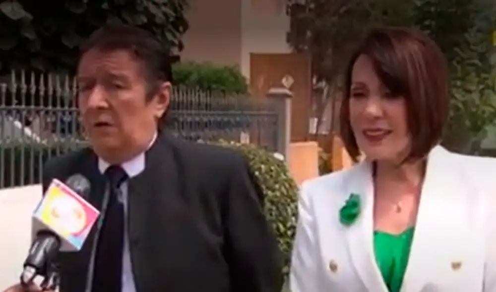 Adolfo Chuiman reveló que en la calle lo reconocen como 'Peter Mackey', personaje interpretado en Al fondo hay sitio. Foto: captura América TV. Adolfo Chuiman reveló que en la calle lo reconocen como 'Peter Mackey', personaje interpretado en Al fondo hay sitio. Foto: captura América TV.