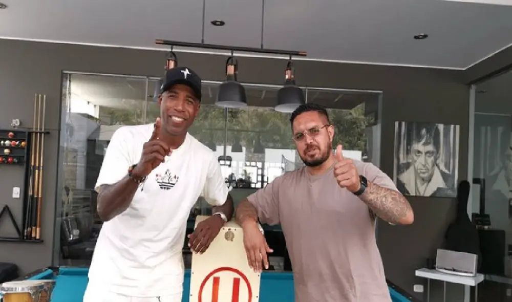 Luis Guadalupe y Juan Manuel Vargas comparten su pasión por el fútbol. Foto: Instagram/Luis Guadalupe