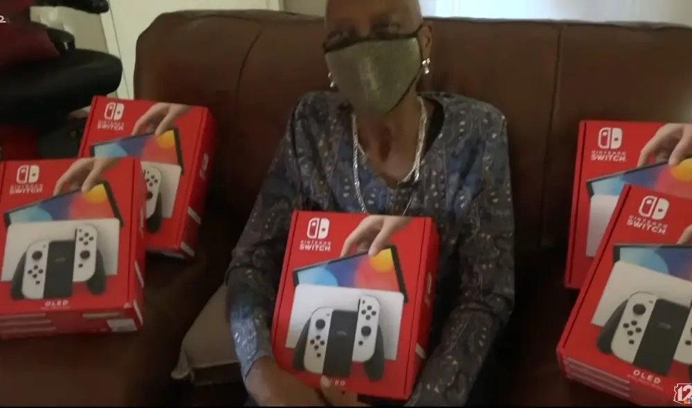 La honestidad de la mujer fue premiada. Foto: captura de YouTube