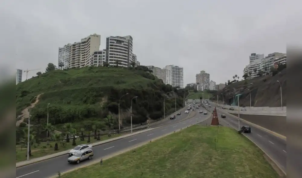 Recorrido por el acantilado de la Costa Verde, Miraflores. Foto: La República / Antonio Melgarejo