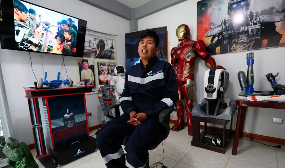 El sueño mayor de Roly Mamani es llegar a tener un centro de rehabilitación biónica y brindar soluciones en miembros inferiores y superiores. Foto: EFE