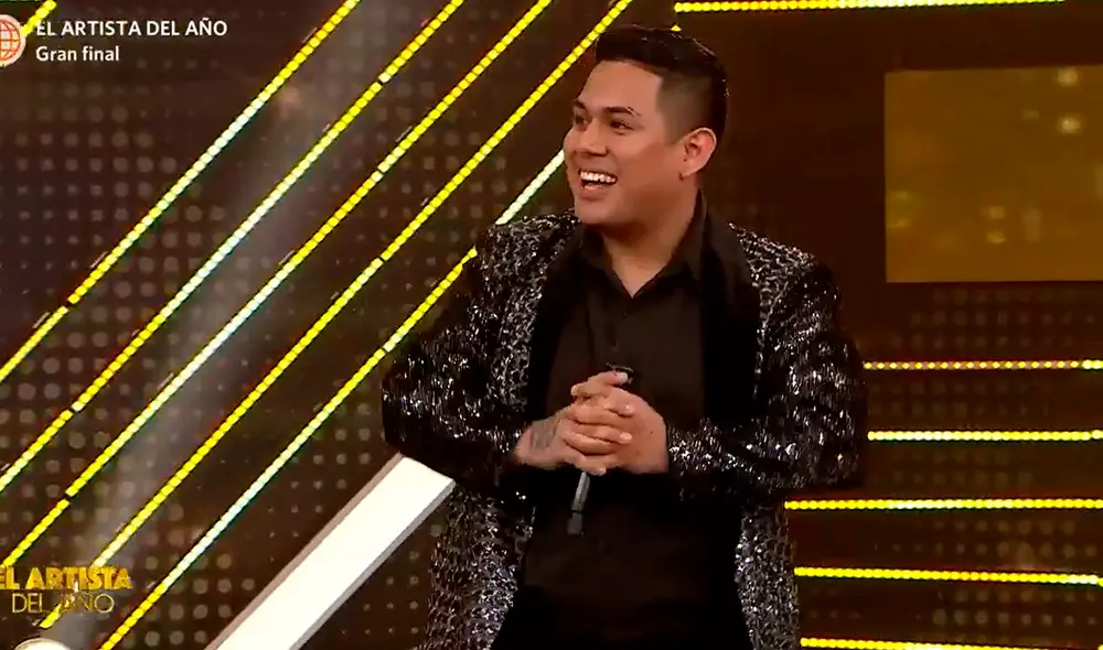 El salsero César Vega quedó el cuarto lugar de El artista del año. Foto: captura de América TV