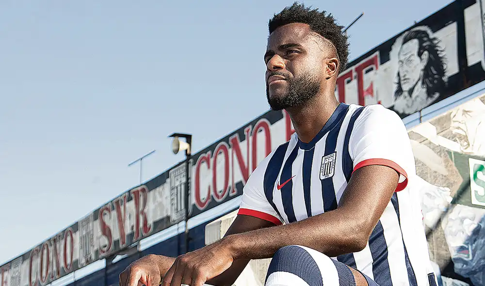 De a pocos. Ramos es el primer fichaje de Alianza de cara al próximo año. El próximo en anunciarse sería Pablo Lavandeira. Foto: Club Alianza Lima