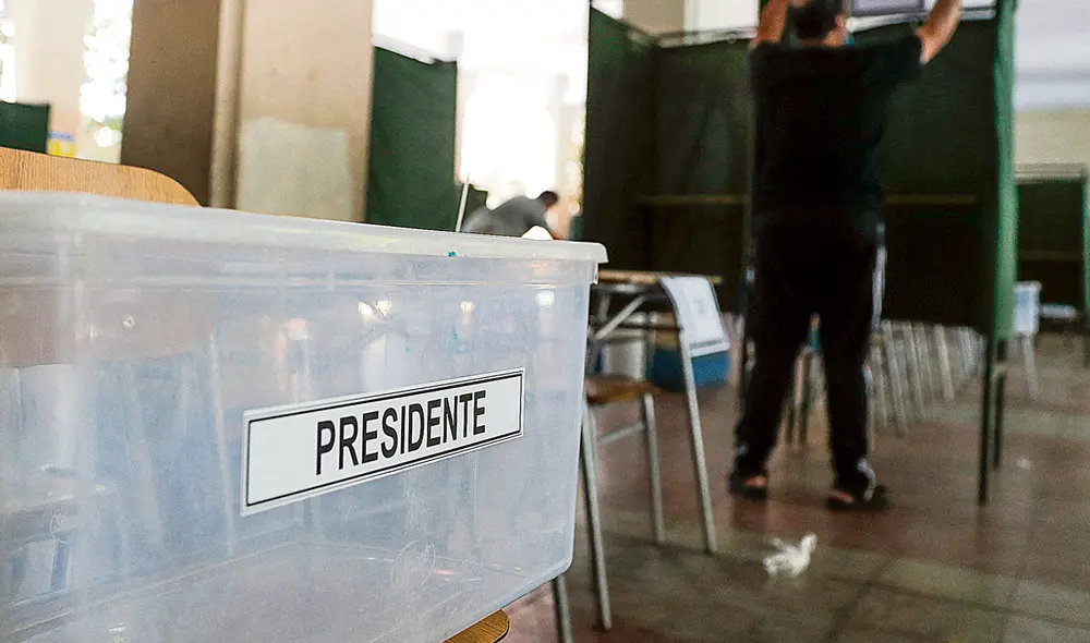 Sufragio. Más de 15 millones de personas están llamadas a acudir este domingo a alguno de los 2.500 locales de votación distribuidos en el vecino país. Foto: AFP