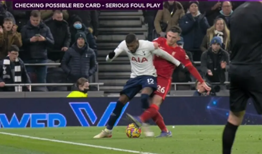 Robertson cometió dura falta a Emerson. Foto: Captura ESPN