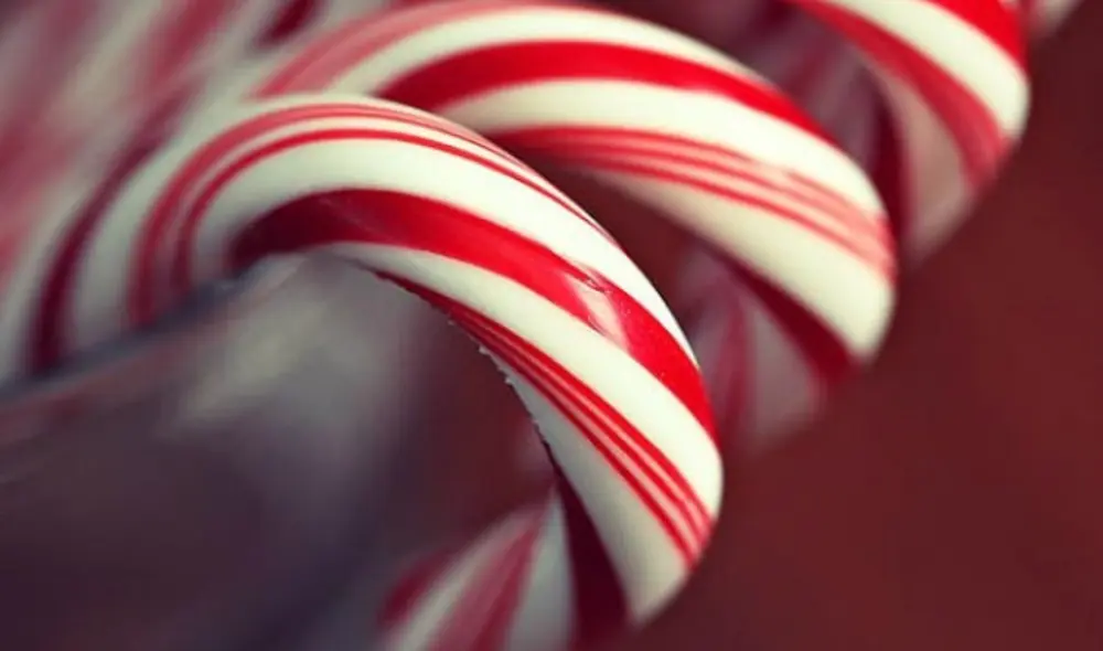 Los bastones navideños acaramelados se crearon en el siglo XVIII en Alemania. Foto: etsy.com