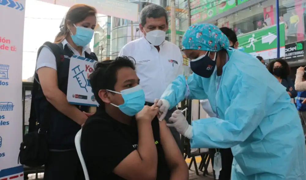 El ministro Cevallos indicó que vacunarán a 3,7 millones de menores. Foto: Minsa El ministro Cevallos indicó que vacunarán a 3,7 millones de menores. Foto: Minsa
