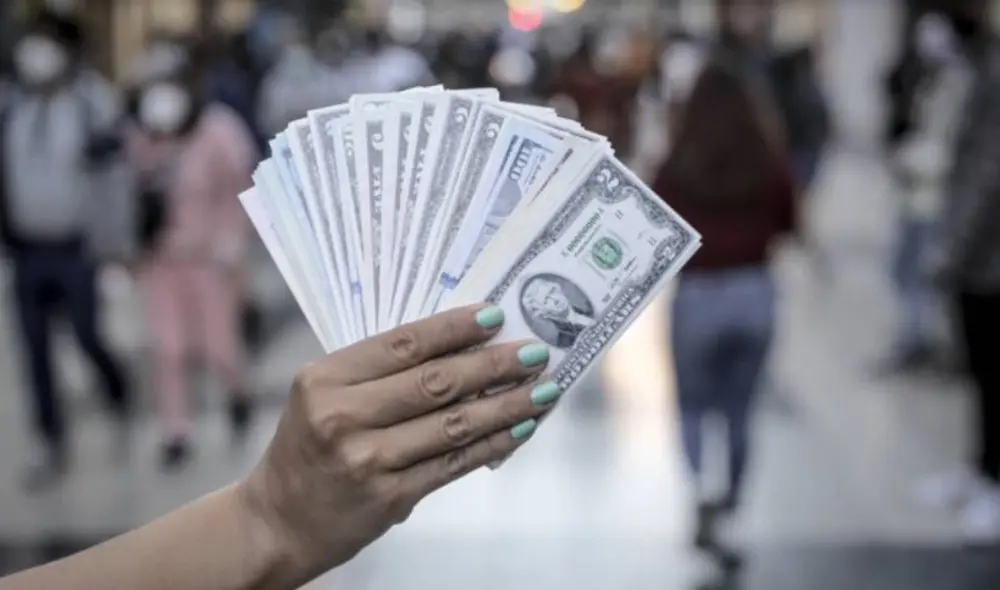 Conoce cuál es el precio del dólar en Perú hoy lunes 20 de diciembre del 2021. Conoce cuál es el precio del dólar en Perú hoy lunes 20 de diciembre del 2021.