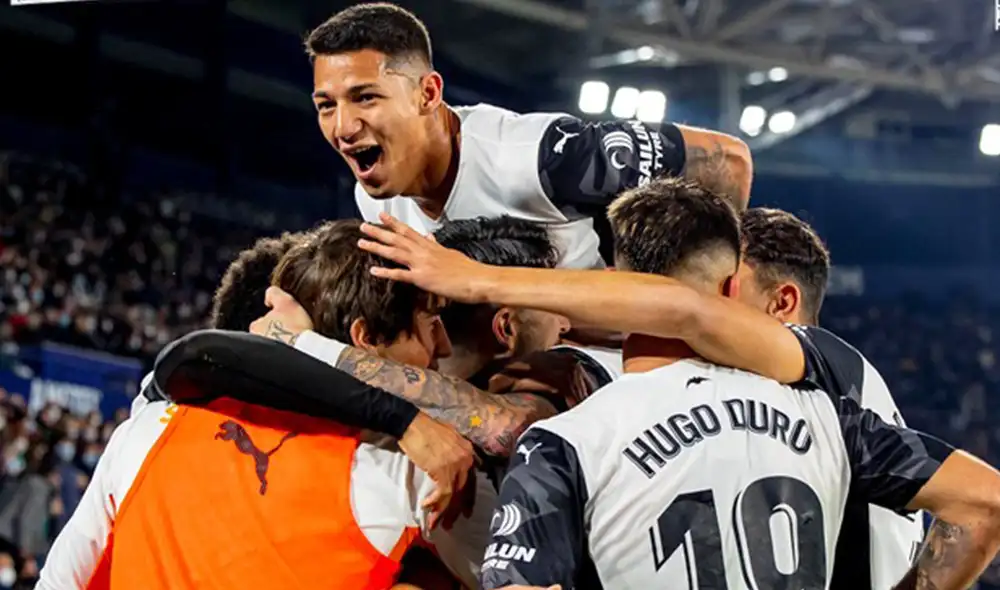 El cuadro 'che' sumó 28 puntos y escaló hasta el puesto 7. Foto: Valencia CF