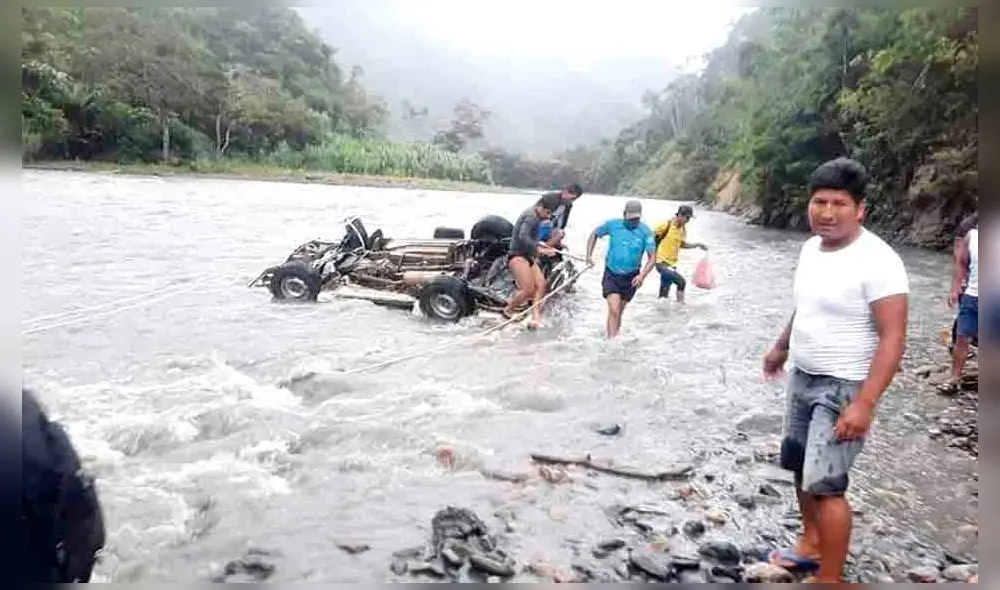 Recuperaron cuerpos en Sandia. Recuperaron cuerpos en Sandia.