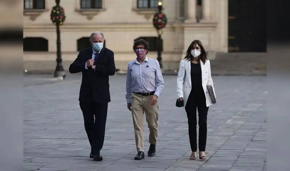 En Palacio de Gobierno, 5 periodistas se reunieron con el presidente Pedro Castillo. Foto: Gerardo Marín En Palacio de Gobierno, 5 periodistas se reunieron con el presidente Pedro Castillo. Foto: Gerardo Marín