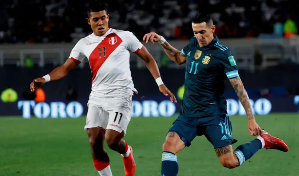 Raziel García debutó en el fútbol profesional con la camiseta de la Universidad San Martín. Foto: EFE Raziel García debutó en el fútbol profesional con la camiseta de la Universidad San Martín. Foto: EFE