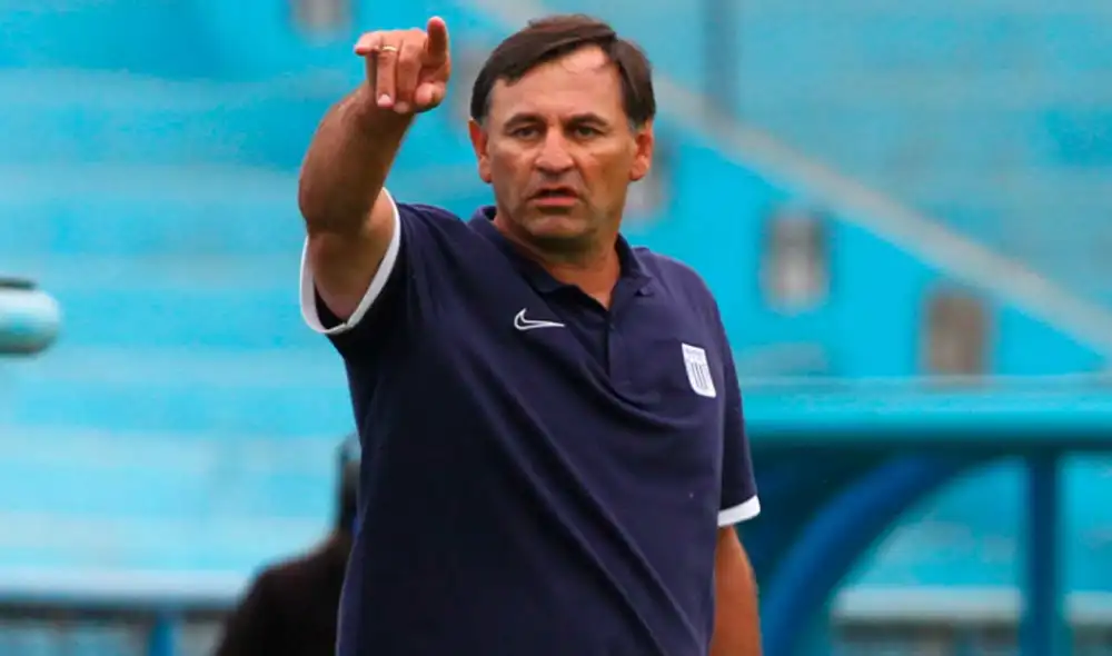 En el fútbol peruano Carlos Bustos ha dirigido a San Martín, Melgar y este año a Alianza Lima. Foto: Liga 1 En el fútbol peruano Carlos Bustos ha dirigido a San Martín, Melgar y este año a Alianza Lima. Foto: Liga 1