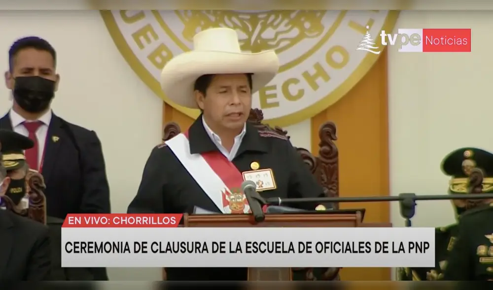 Pedro Castillo participó de la Ceremonia de clausura de la Escuela de Oficiales de la PNP. Foto: captura de TV Perú