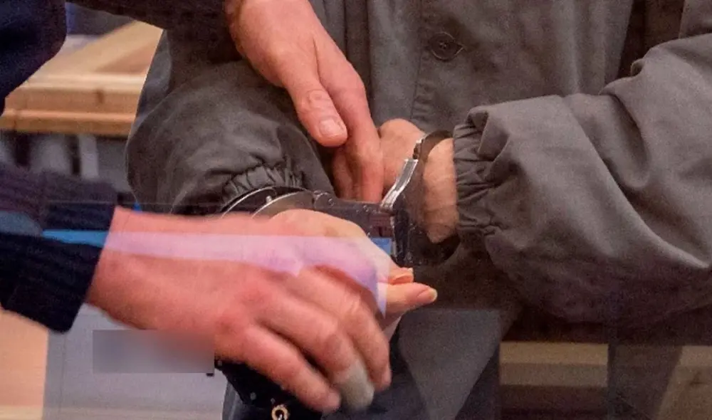 El hombre que no tenía dónde vivir se dirigió al cuarto de su benefactor y lo asesinó. Foto: AFP