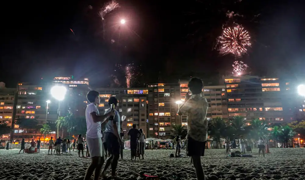 “Denuncio a la mamá de mi niño porque le está permitiendo y enseñando a usar pólvora, algo que le puede causar daños en su vista y quemaduras", declaró el padre del menor. Foto: EFE/referencial