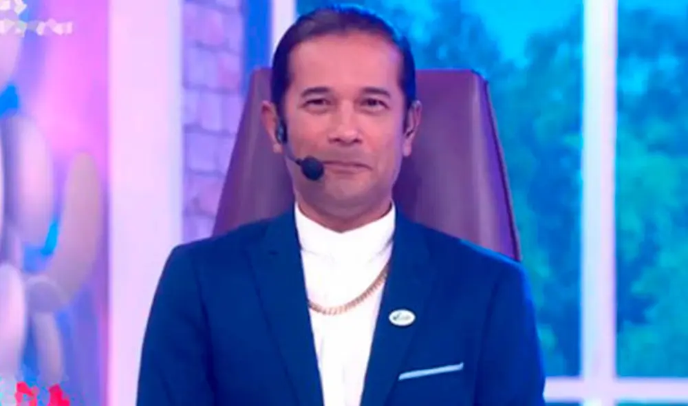 Reinaldo Dos Santos, querido y criticado por sus predicciones. Foto: captura/América TV