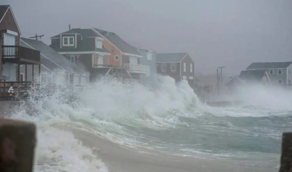 Una advertencia temprana sobre las olas gigantes podría alertar una evacuación y salvar vidas. Foto: Ryam McBride / AFP