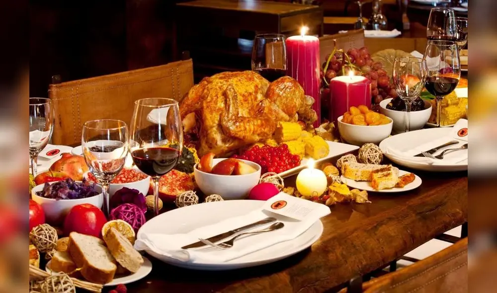 Conoce que ensaladas o bebidas pueden complementar tu cena de fin de año. Foto: Andina