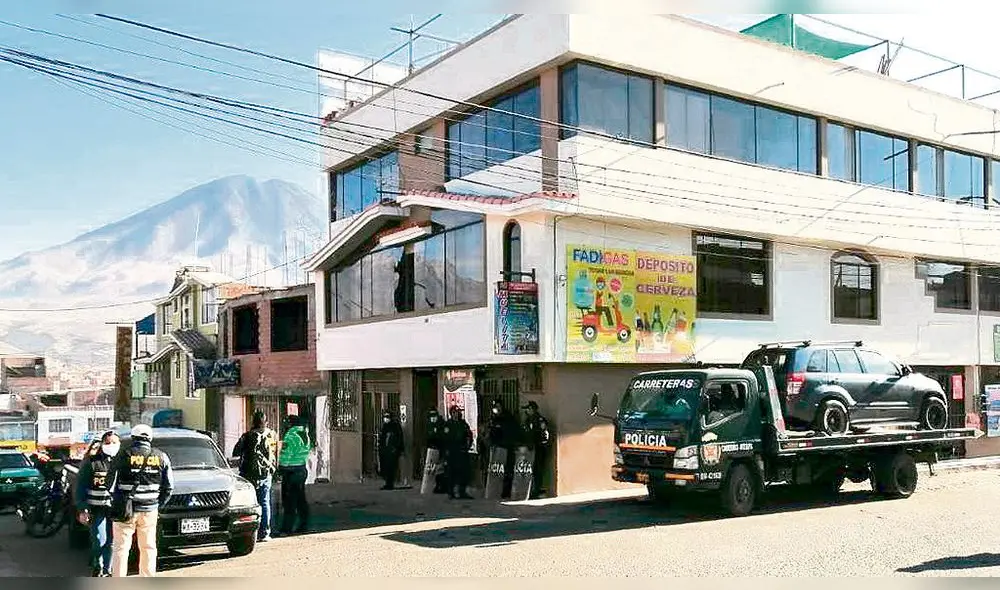 Ilícito. Compraban planchas en Lima y el acabado en Arequipa.