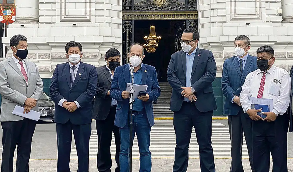 El autor. Valer se reunió hace poco con un sector de empresarios que se opone a la modernización del transporte y que adeuda S/ 50 millones por papeletas. Foto: difusión