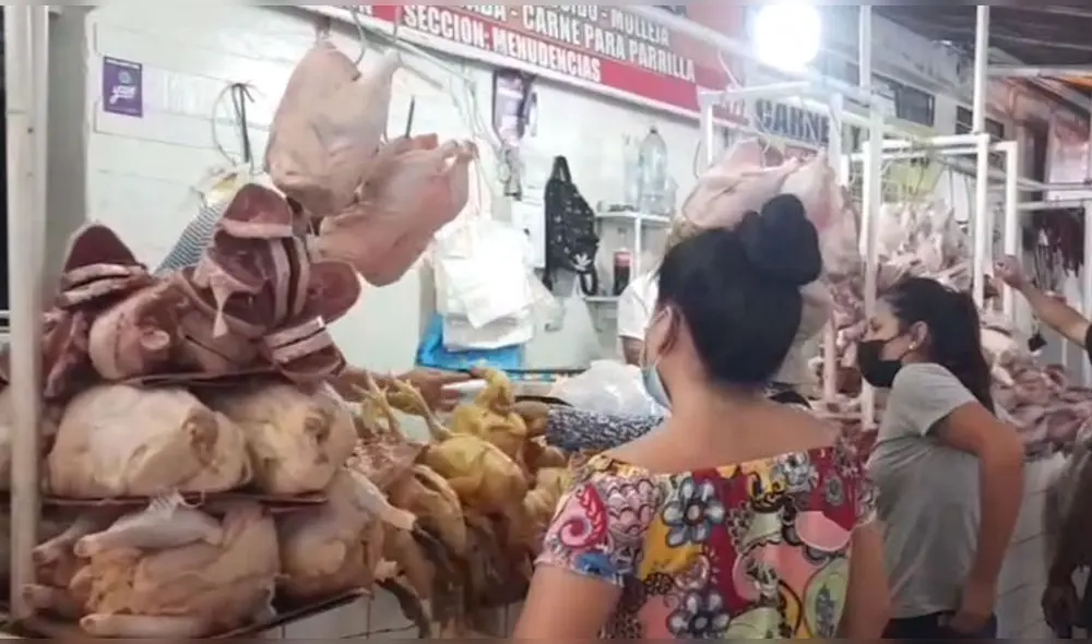 Panorama en el sector carne del centro de abasto. Foto: captura/URPI Panorama en el sector carne del centro de abasto. Foto: captura/URPI