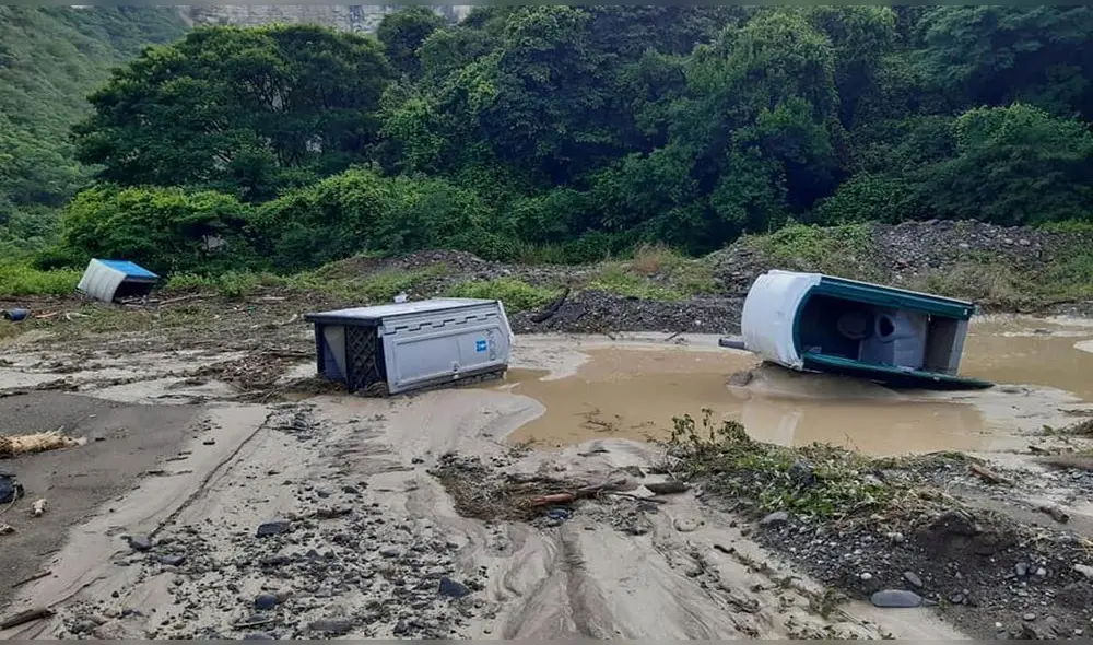 Activación de quebrada de Olón arrastró baños portatiles de damnificados. Foto: Municipio de Utcubamba