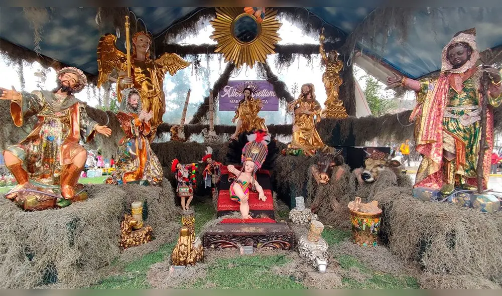 El nacimiento era elaborado en años anteriores por la familia Mendívil, pero este año se le dio la oportunidad al artesano Abraham Aller Escalante. Foto: Andina