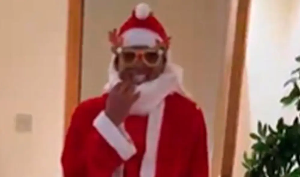 El seleccionado nacional sorprendió a sus hijos tras vestirse de Papá Noel. Fuente: captura de Instagram