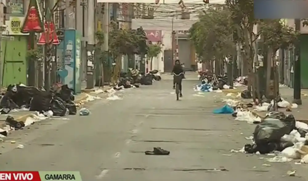 En horas de la mañana, el emporio tenía poca presencia de personas y las avenidas lucían desoladas. Foto: captura de Canal N En horas de la mañana, el emporio tenía poca presencia de personas y las avenidas lucían desoladas. Foto: captura de Canal N