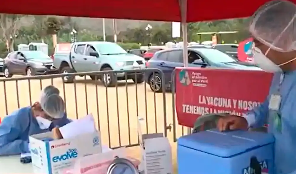 Durante la Navidad, los centros de vacunación continúan las jornadas hasta las 2. 00 p. m. Foto: captura de Canal N Durante la Navidad, los centros de vacunación continúan las jornadas hasta las 2. 00 p. m. Foto: captura de Canal N