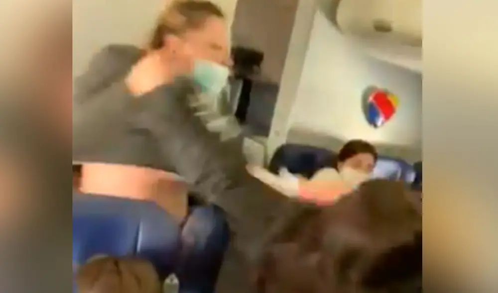 La mujer podría enfrentar una pena máxima de hasta 20 años de prisión y una multa de 250.000 dólares. Foto y video: captura / Twitter La mujer podría enfrentar una pena máxima de hasta 20 años de prisión y una multa de 250.000 dólares. Foto y video: captura / Twitter