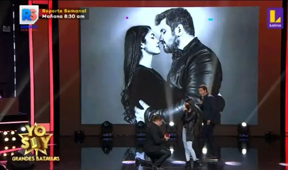 El set de Yo soy, grandes batallas internacional sirvió como escenario para el romántico momento. Foto: captura Latina