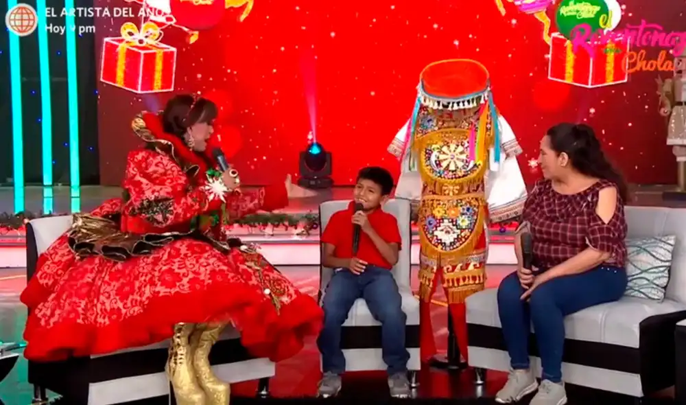 El pequeño se mostró emocionado por la sorpresa que le preparó la producción de El reventonazo de la chola. Foto: captura/América TV