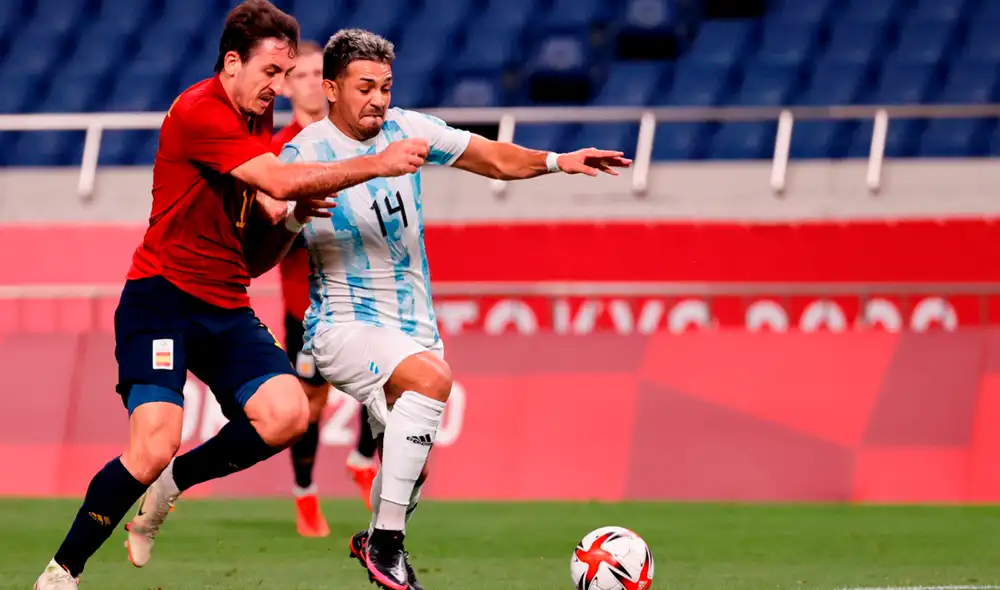 Medina debutó en la selección argentina de la mano de Lionel Scaloni. Foto EFE