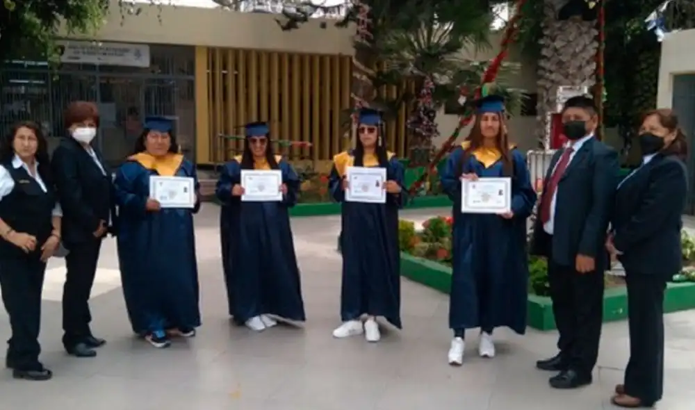 Las mujeres fueron formadas durante el año escolar 2021. Foto: Panamericana Las mujeres fueron formadas durante el año escolar 2021. Foto: Panamericana